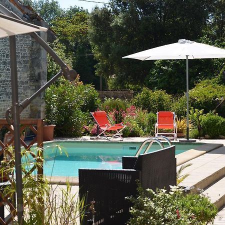 La Closerie Bed and Breakfast Nercillac Buitenkant foto